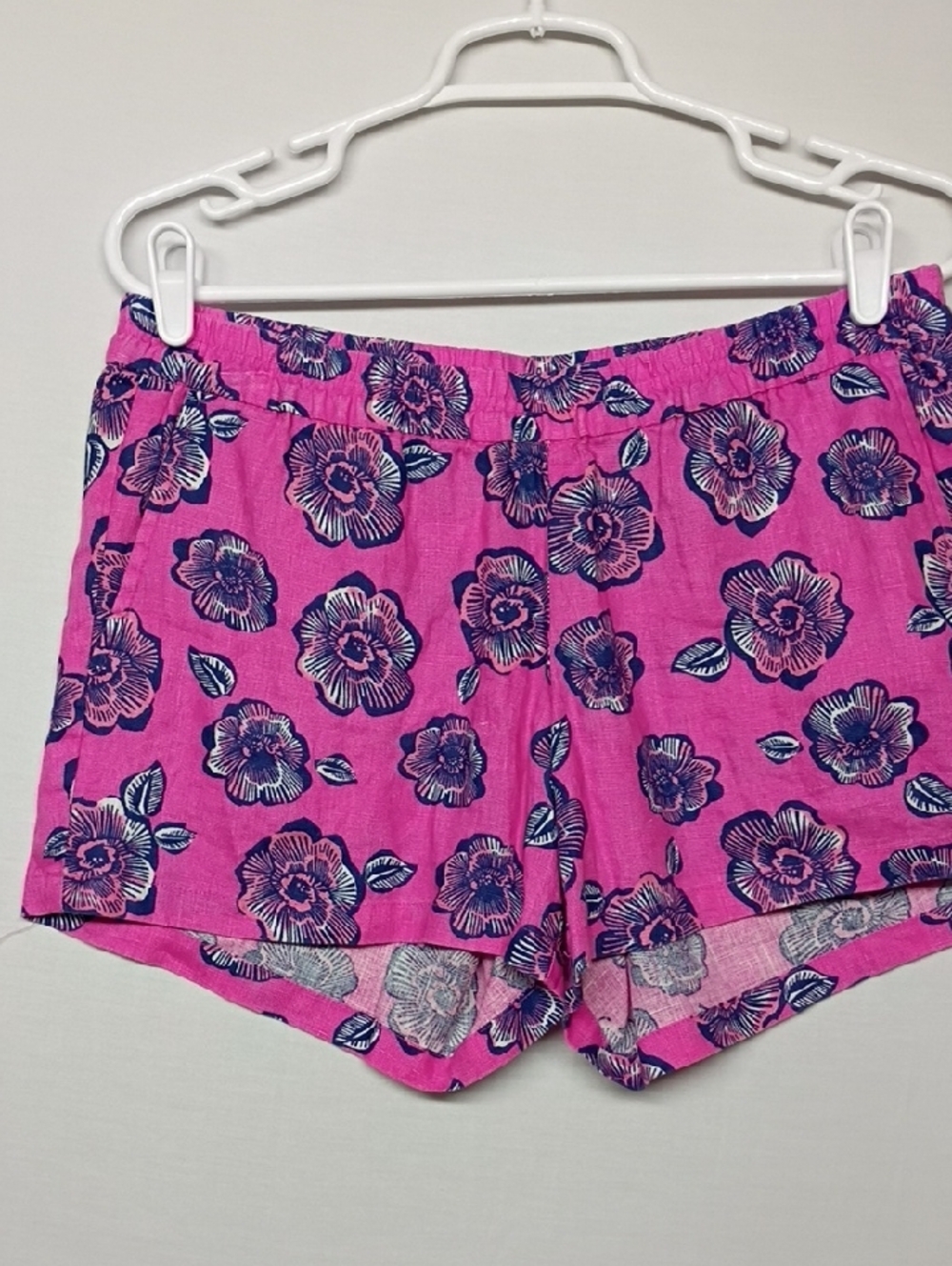 Kut from the Kloth Hot Pink Floral Print Linen Shorts - Picture 4 of 5